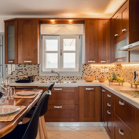 37 2 Heaven Naxos City