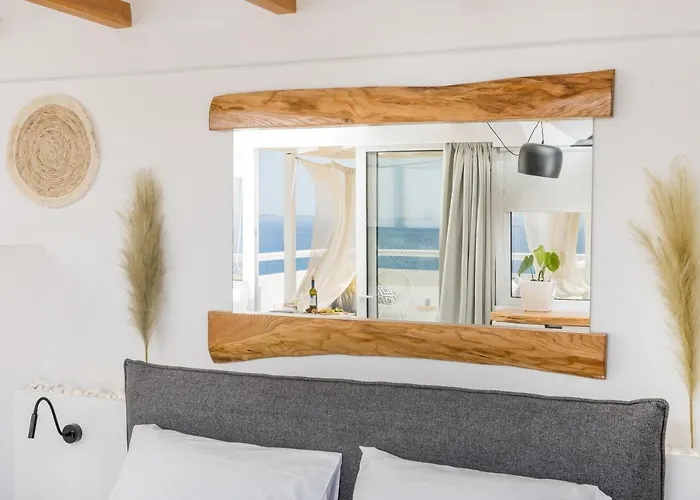 37 2 Heaven * Naxos City